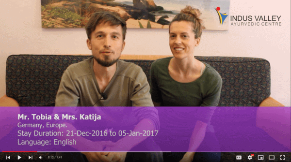Yoga Teachers Tobia and Katija from Germany